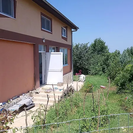Хижа Wild House Goriza